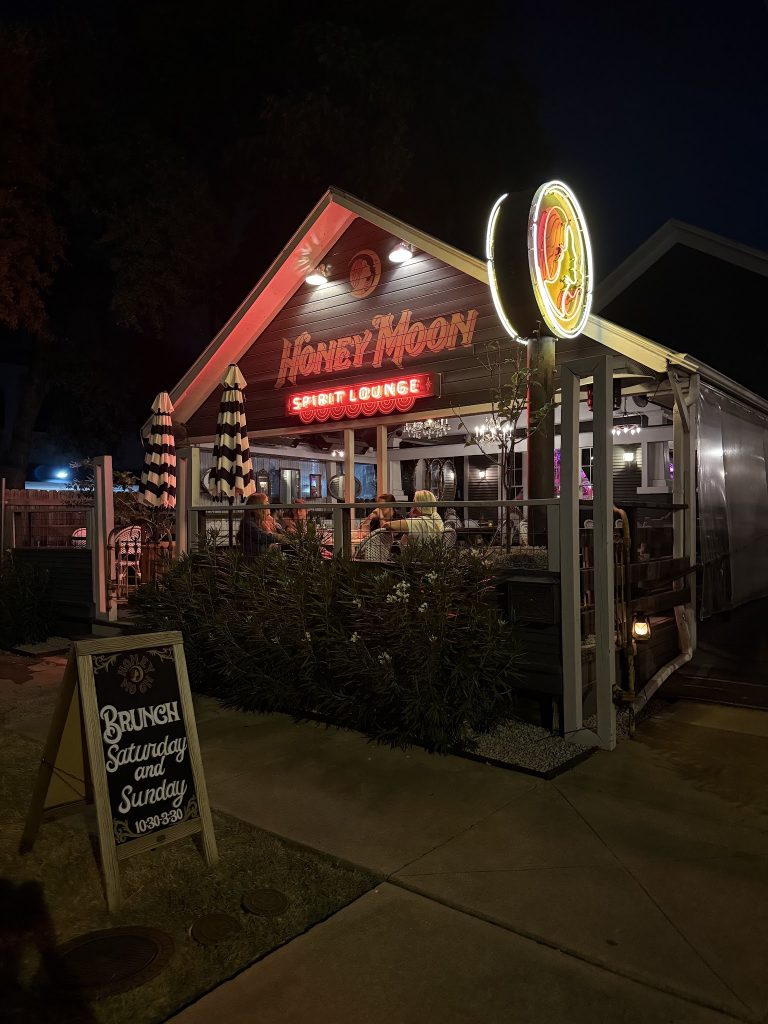 11347 f3ba2ba1b942 768x1024