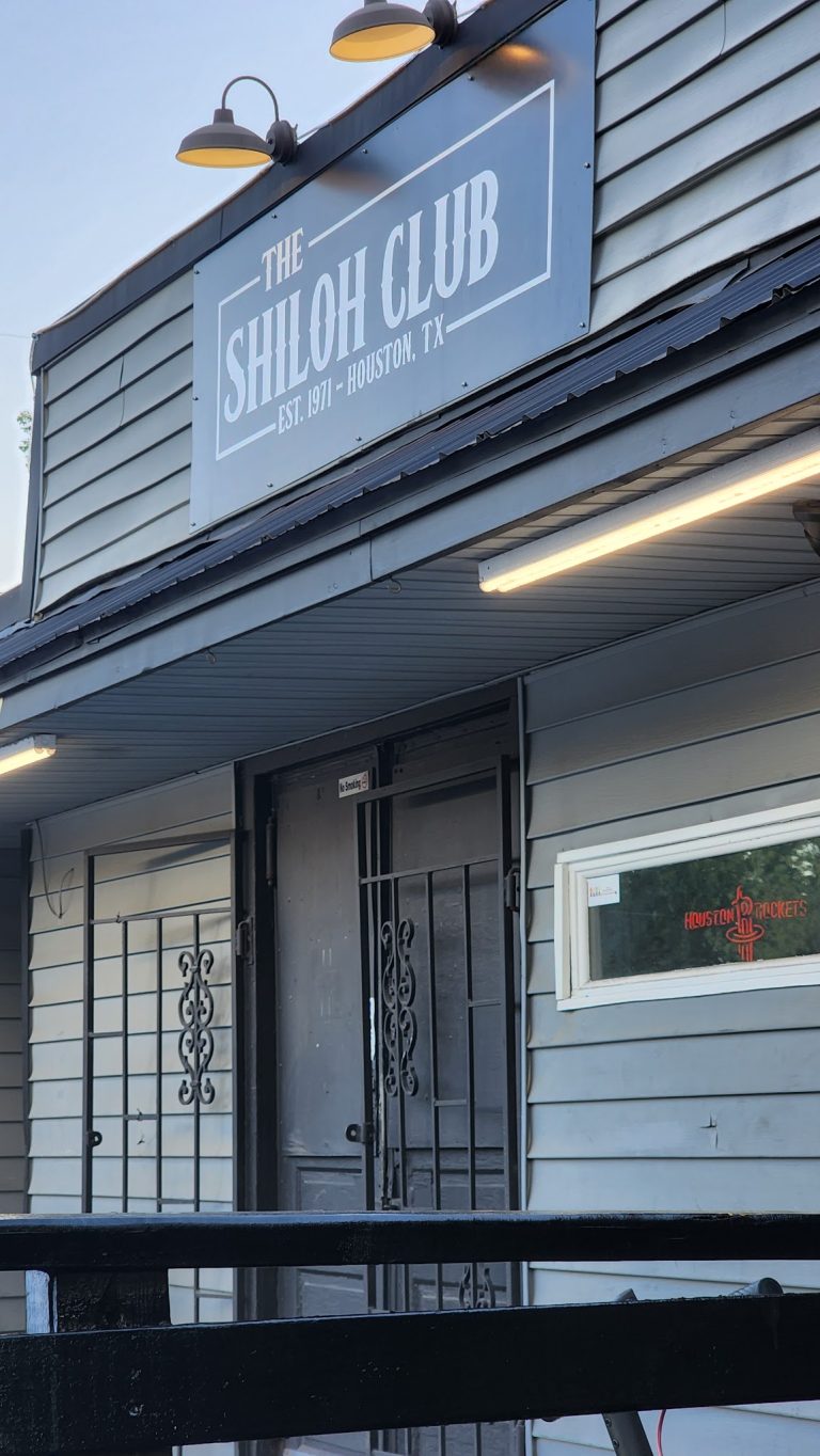 11831 de9001e593de 768x1364