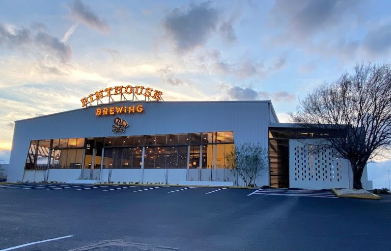 13665 01162d40d589 768x492