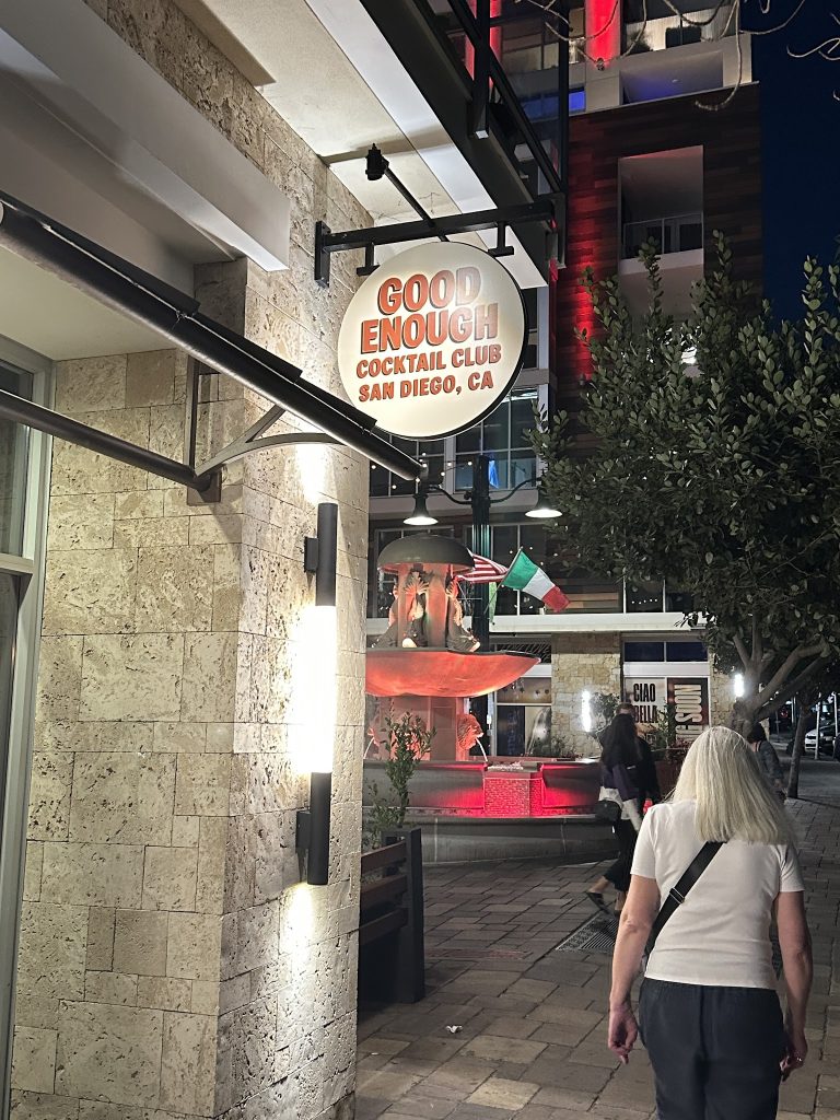 9838 f36e947a477c 768x1024