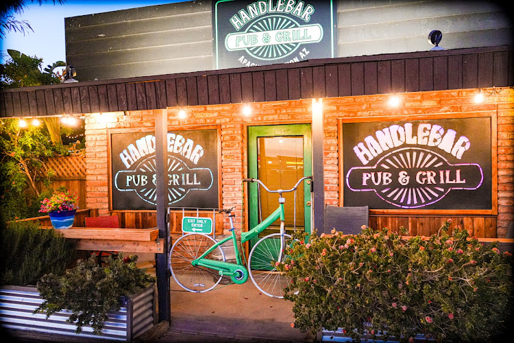 19352 the handlebar pub and grill