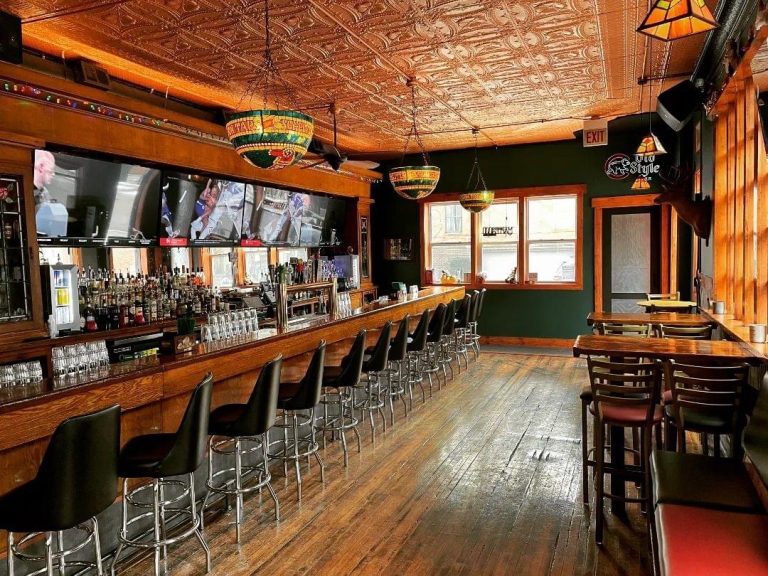 19741 codys public house 1 768x576