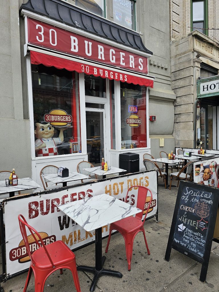 19793 30 burgers 768x1024