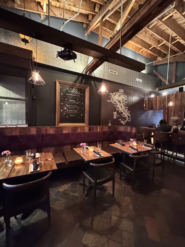 19974 eduardos enoteca 1 768x1024