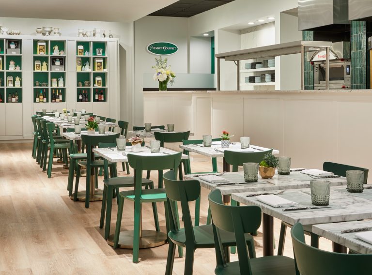 20098 pierrot gourmet at the peninsula 1 768x568