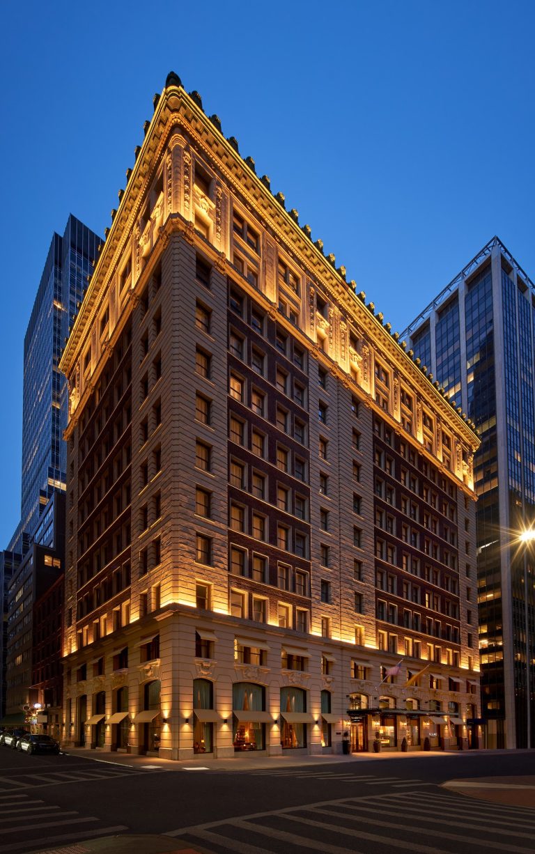 21025 the wall street hotel 1 768x1226