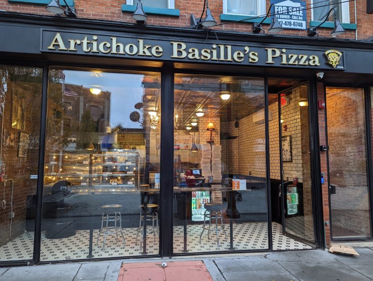 21045 artichoke basilles pizza 1 768x578