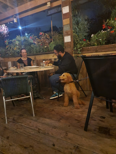 21234 treehouse restaurant and pub