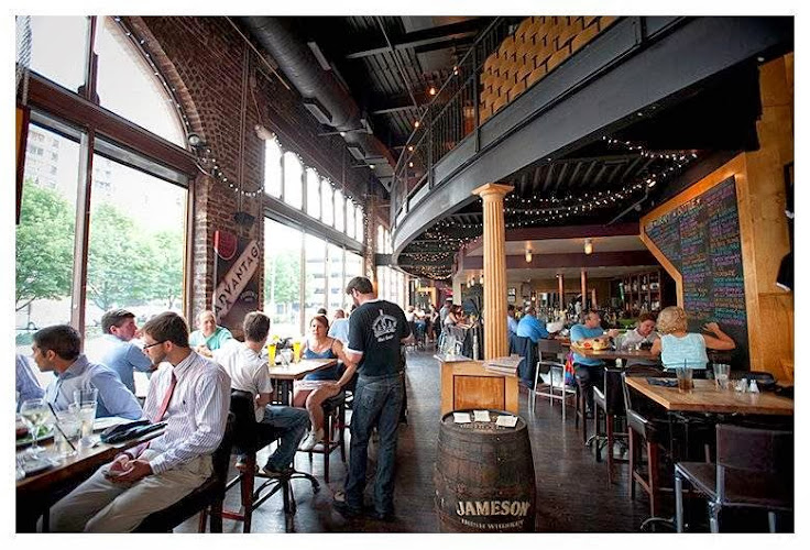 21323 publik draft house