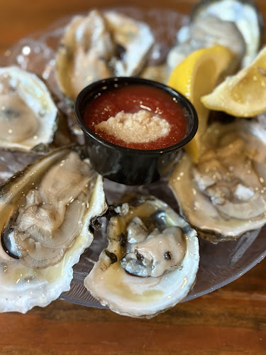 21359 the steamhouse lounge