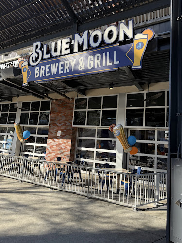 21464 blue moon brewery grill