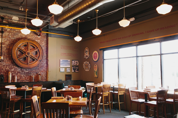 21554 max lagers wood fired grill brewery