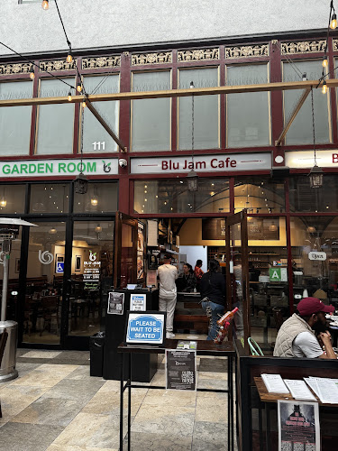 21742 blu jam cafe
