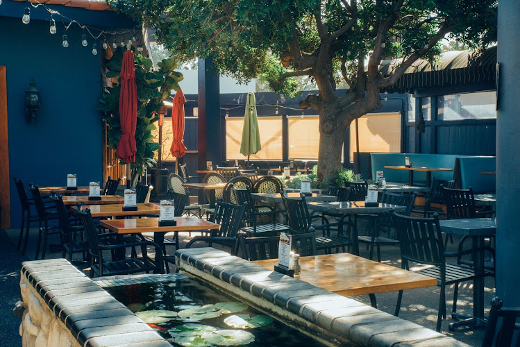 21774 ivanhoe italian american restaurant