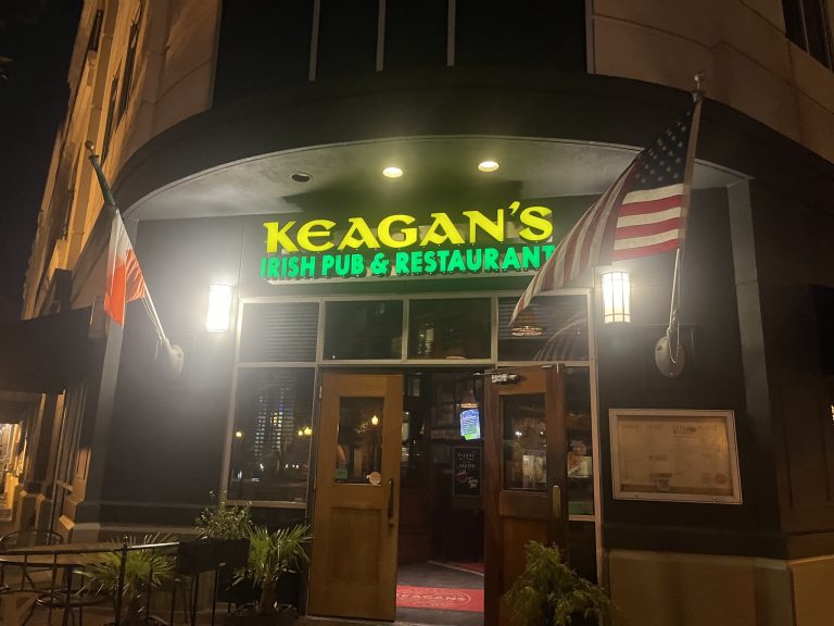 22578 keagans irish pub kitchen 768x576