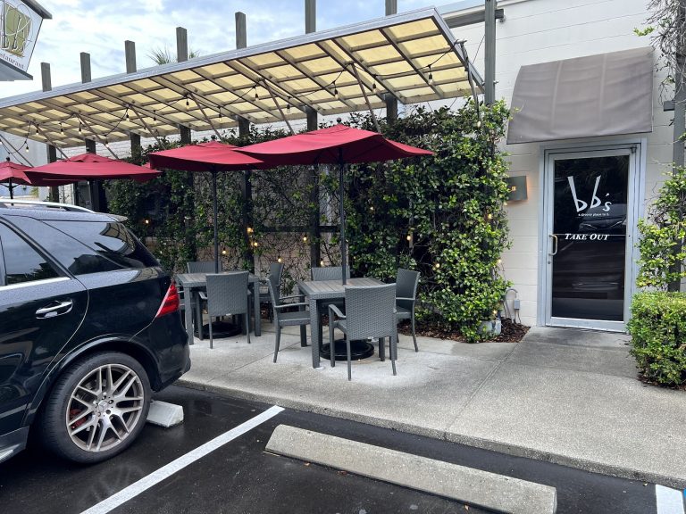 22699 bbs restaurant and bar 768x576