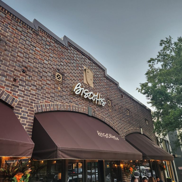 22703 biscottis 768x768