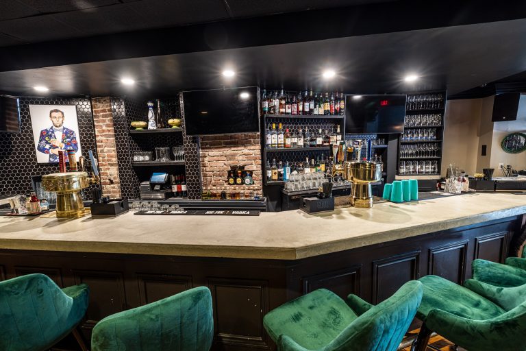 22946 esthetic bean coffee shop 768x512