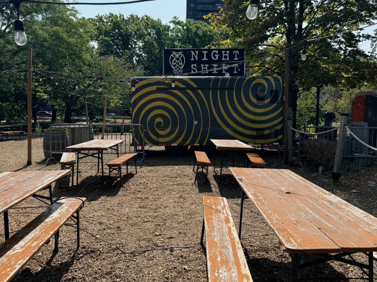 22962 flour bakery cafe 768x576