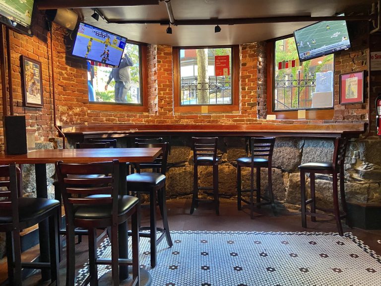 23031 mighty squirrel brewing co 768x576