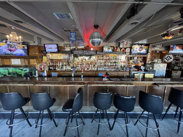 23467 brokedown palace 768x576