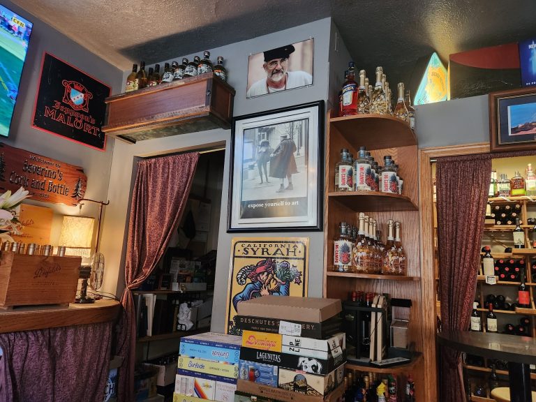 23479 dundee cork bottle 768x576