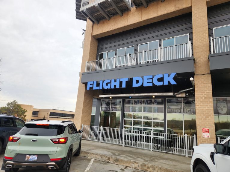 23489 flight deck tap grill 768x576
