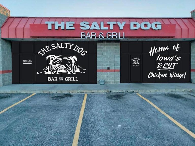 23574 the salty dog bar grill 768x576