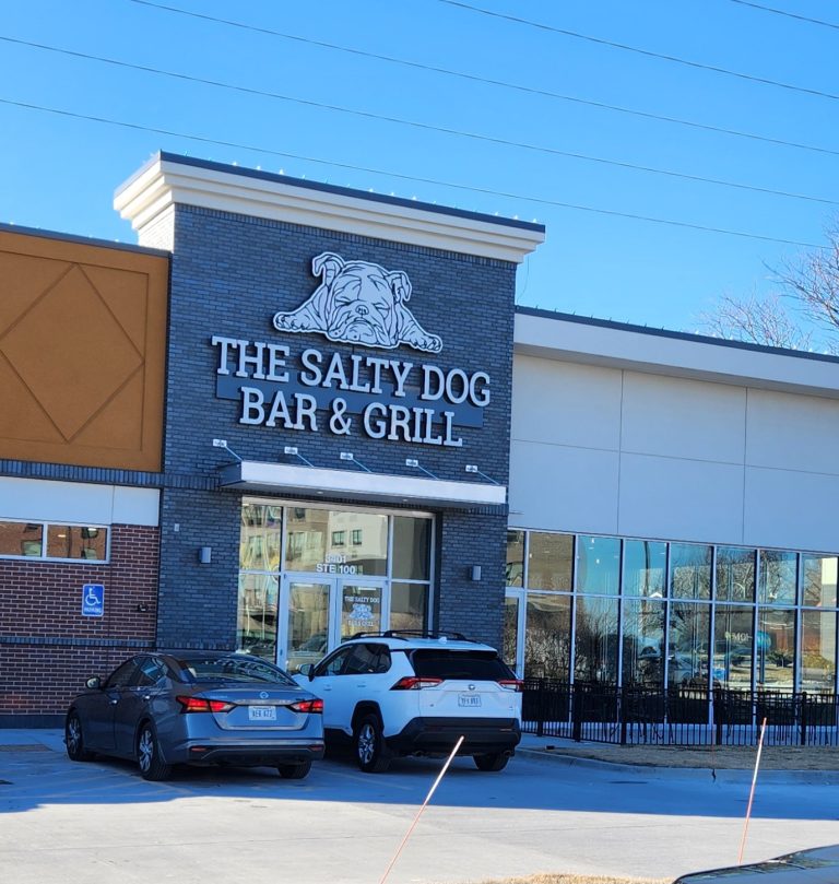 23576 the salty dog bar grill 768x809
