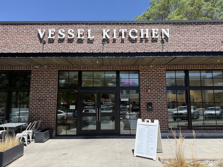 23774 vessel kitchen 768x576