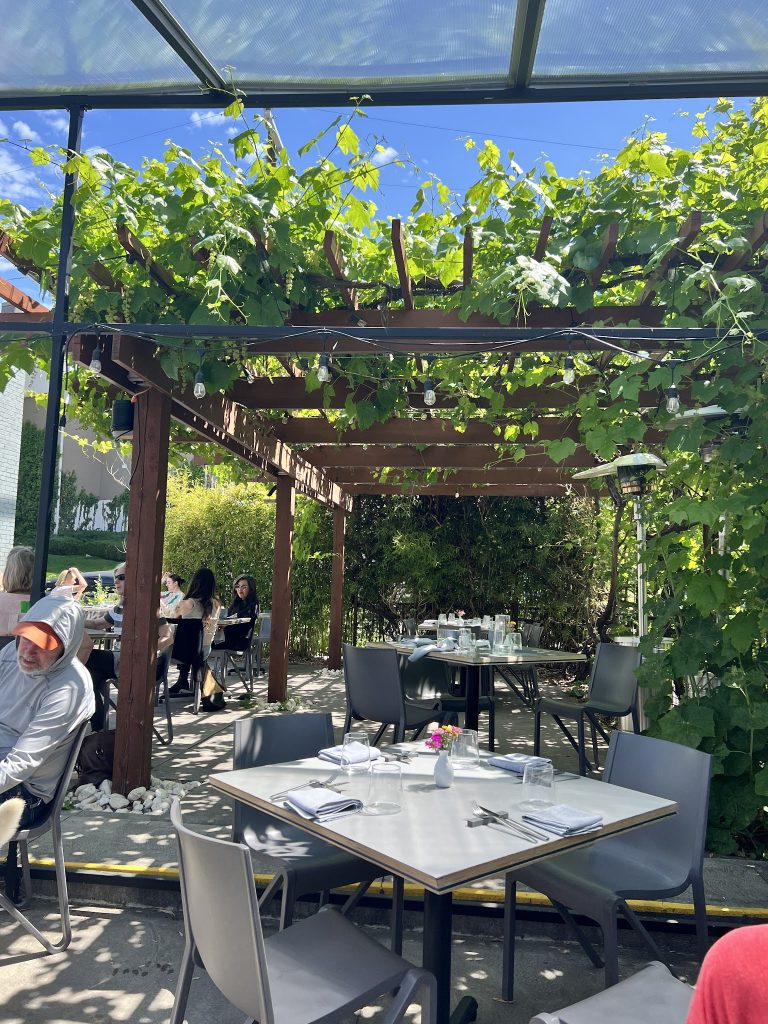 23803 arlo restaurant 768x1024