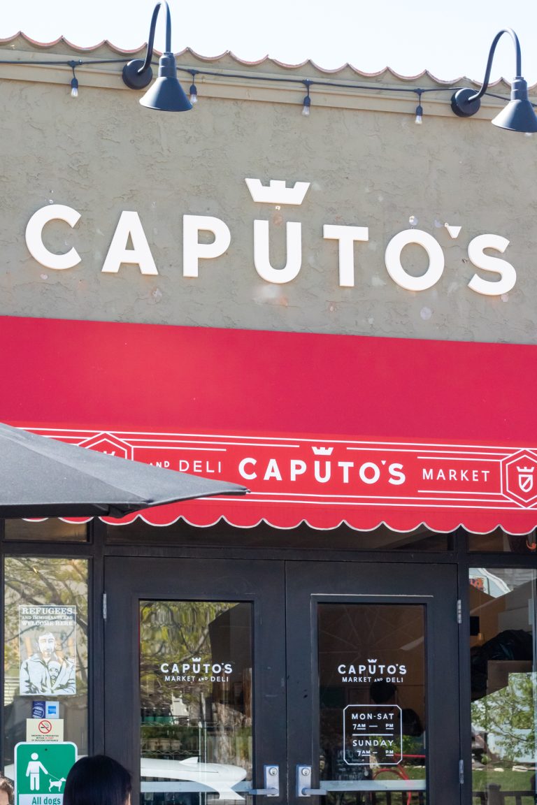 23868 caputos market deli 15th 15th 768x1152
