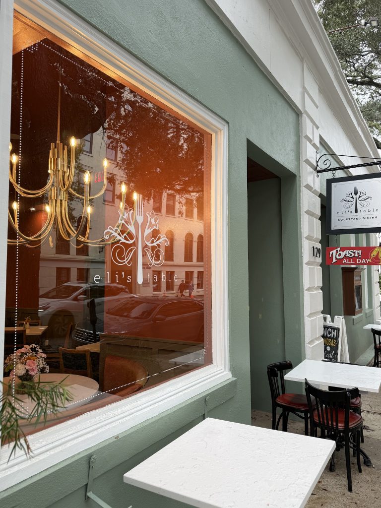 23939 elis table 768x1024