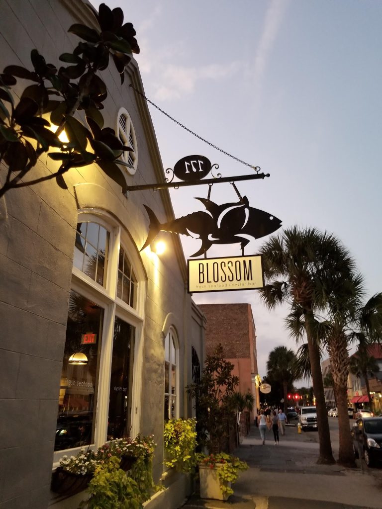 24021 pearlz oyster bar 768x1024