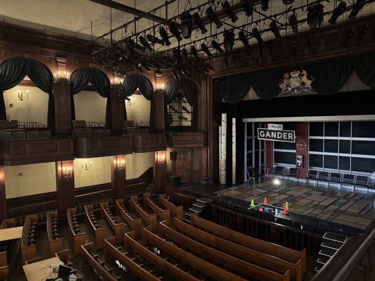 24035 bulldog tours 768x576