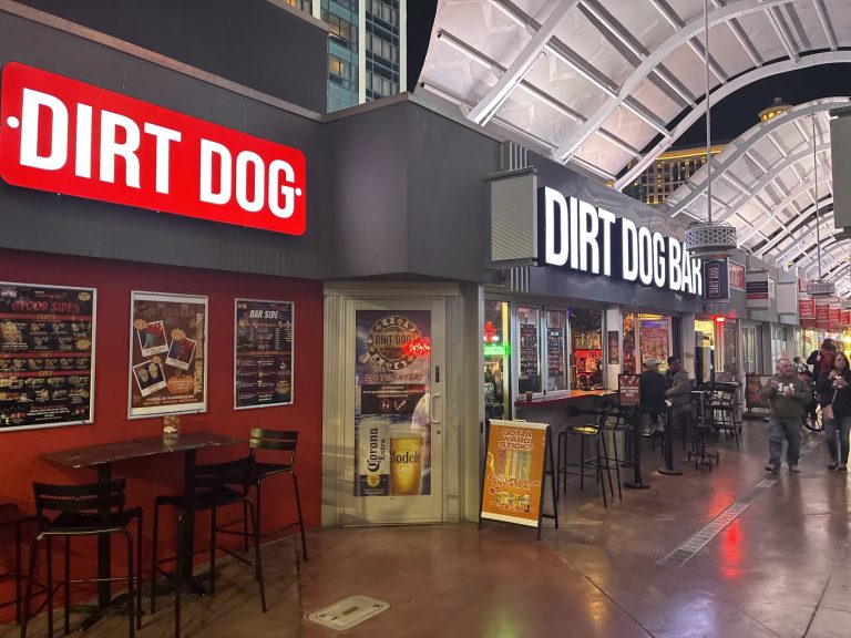 24084 dirt dog 8211 the strip at grand bazaar 768x576