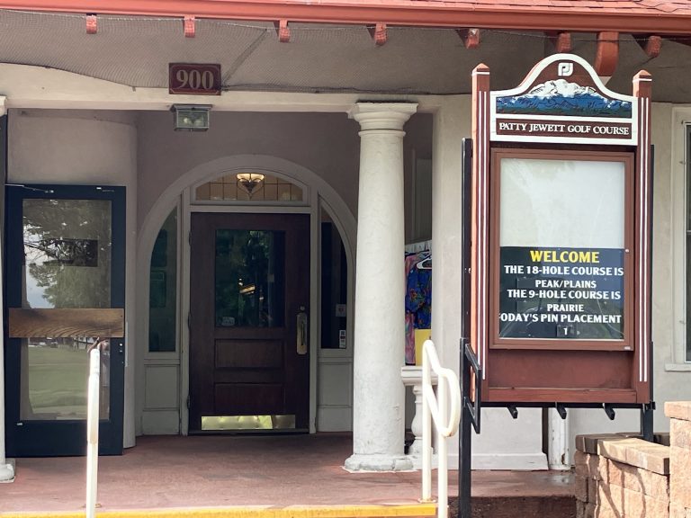 24159 patty jewett bar grill 768x576