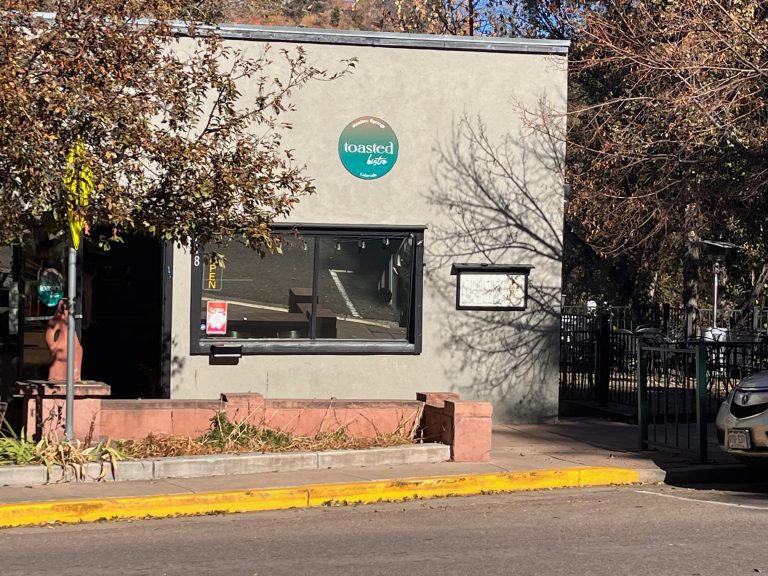 24194 toasted bistro 768x576