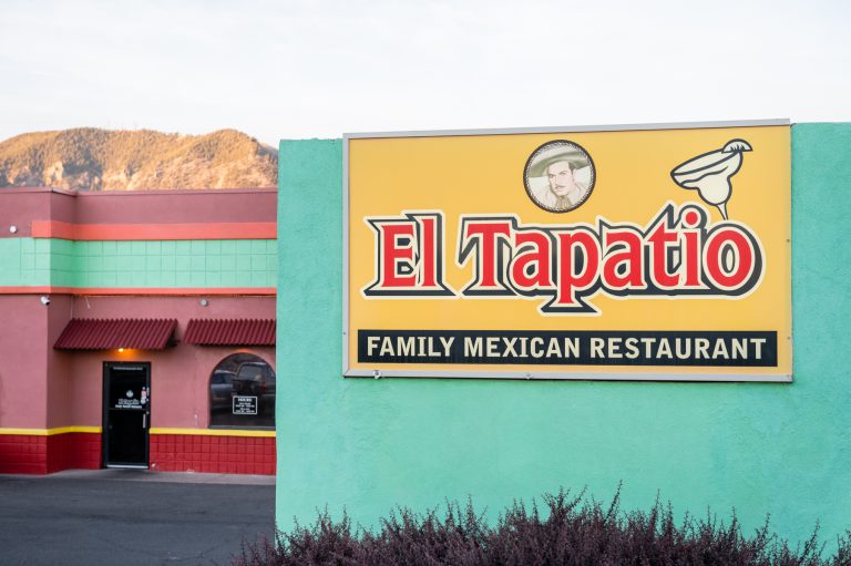 24400 el tapatio mexican restaurant 768x511