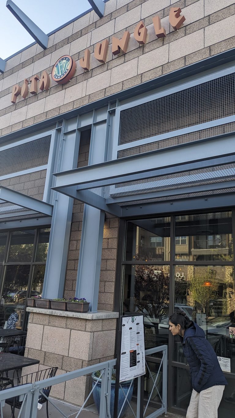 24410 pita jungle 768x1365