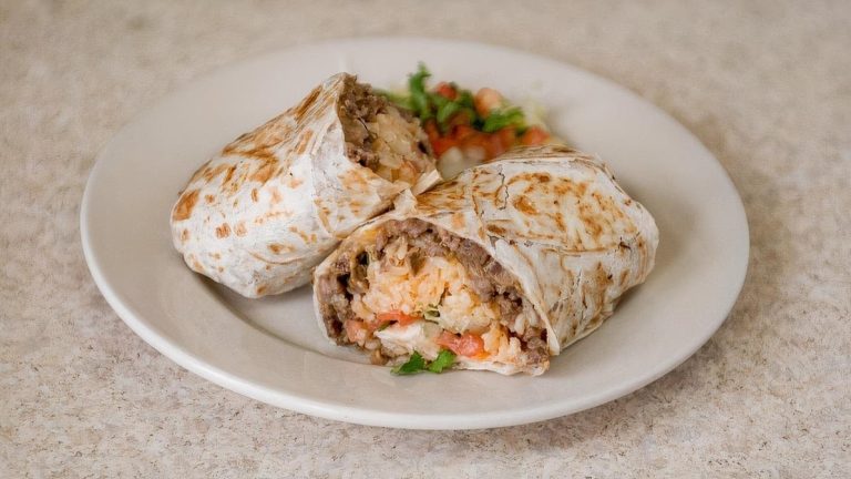 24690 mos burritos 768x432