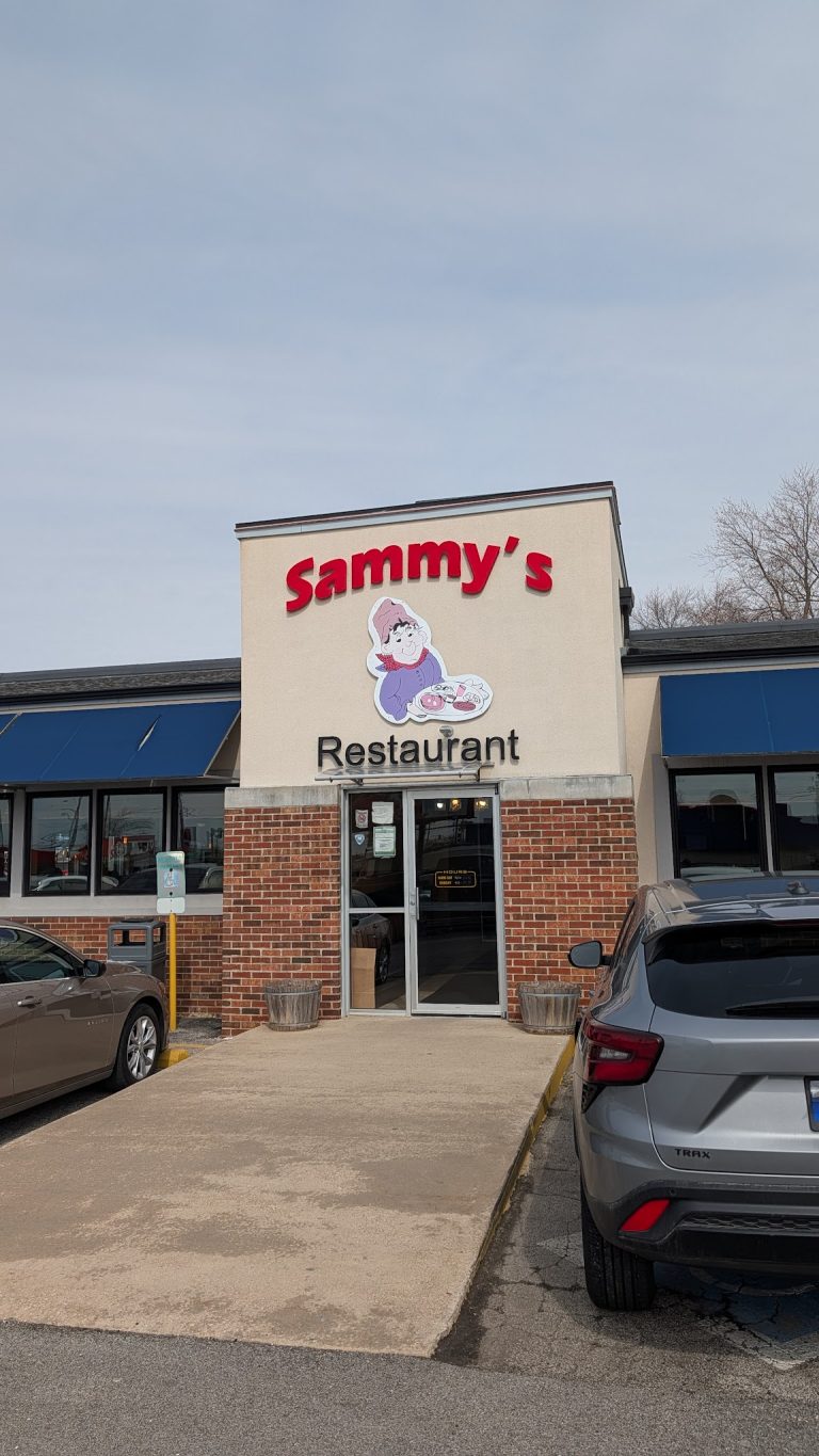 24733 sammys pancake house 768x1365