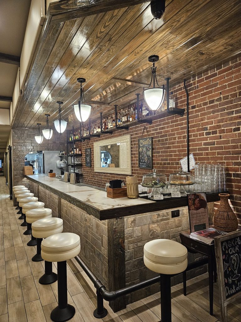 25064 pizzalleys on st. george 768x1024