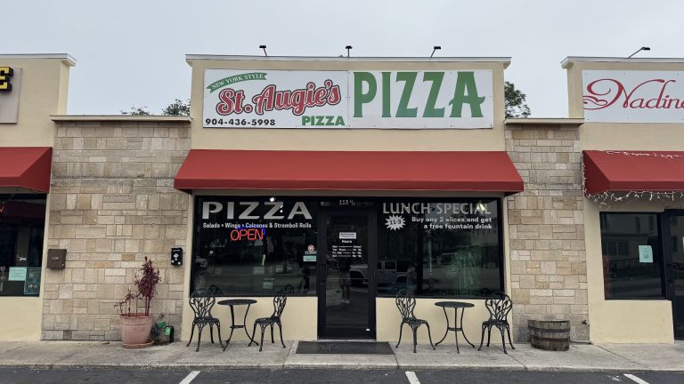 25069 st. augies pizza 768x432