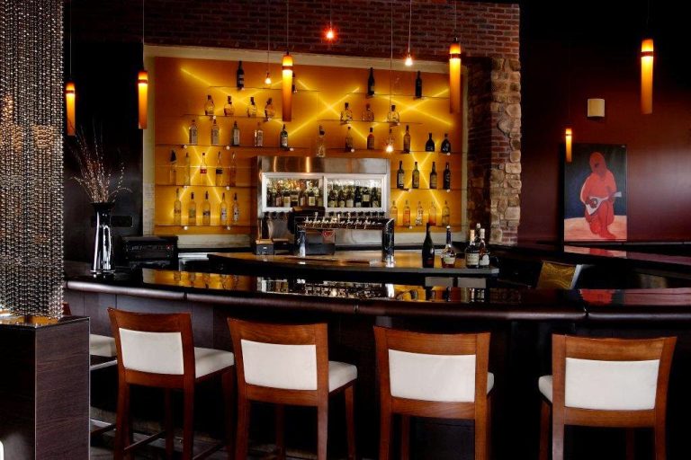 25241 bistro 7 768x512