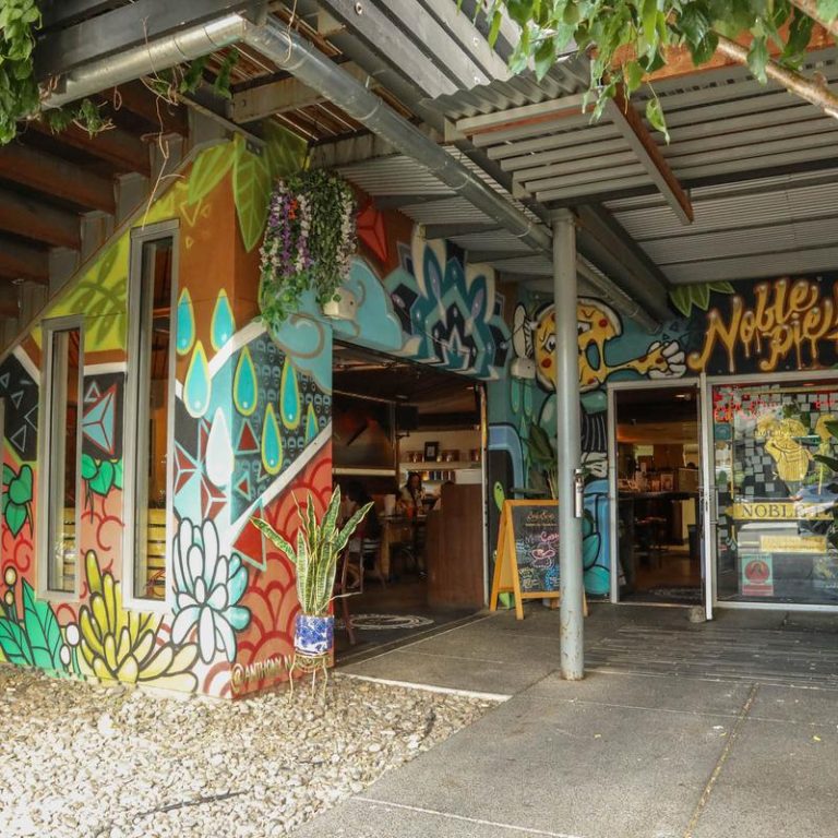 25260 noble pie parlor midtown 768x768