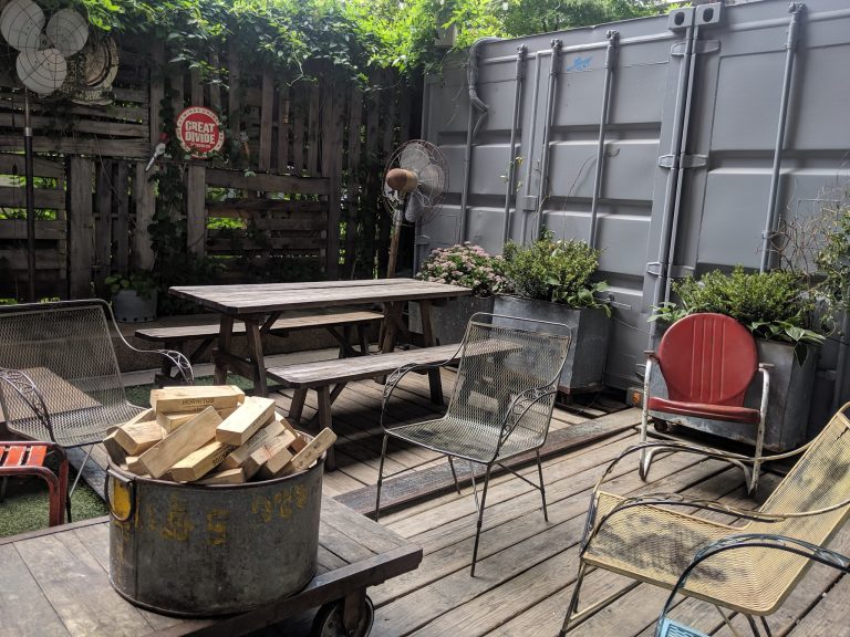 25377 independence beer garden 768x576