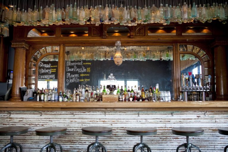 25441 revolution house 768x512