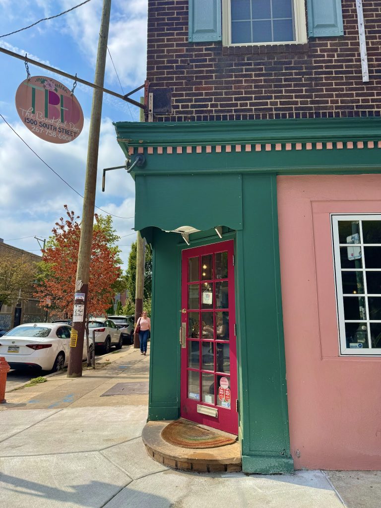 25462 the breakfast den 768x1024