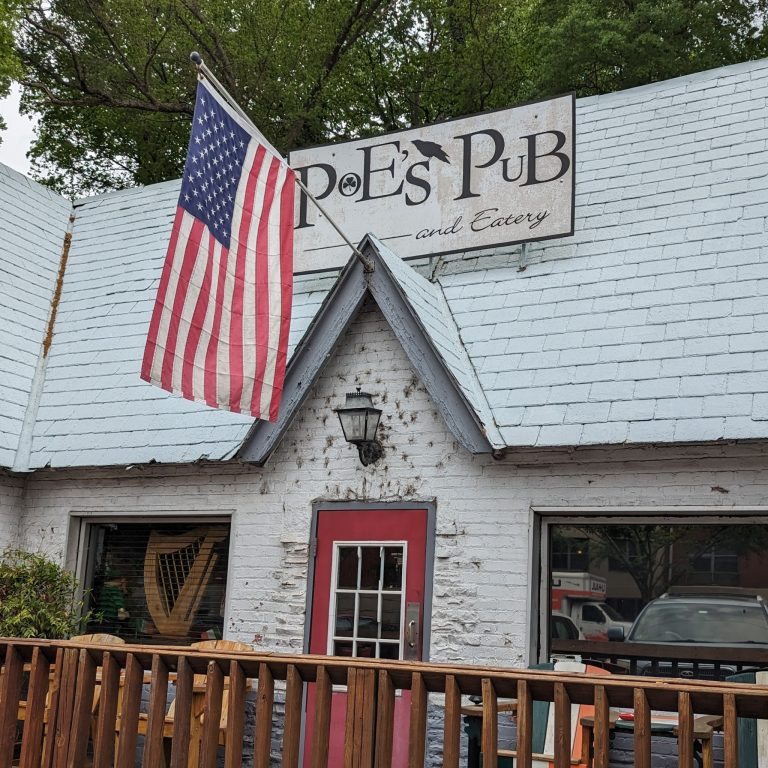 25485 poes pub 768x768